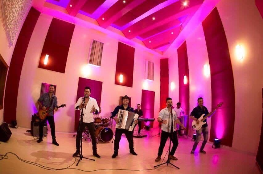 Registro de Viny Leite em shows, encontros e bastidores