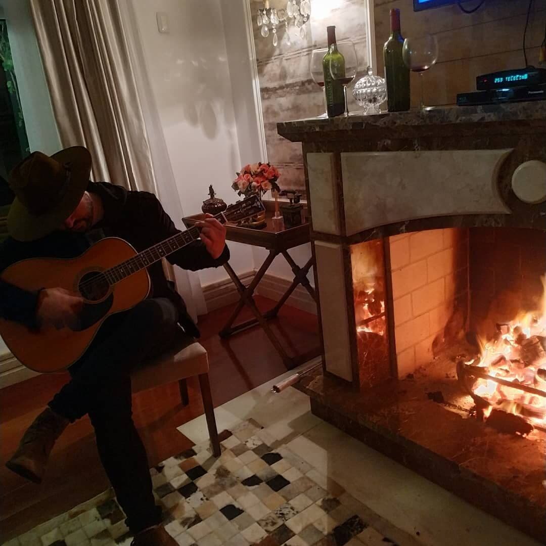 Registro de Viny Leite em shows, encontros e bastidores