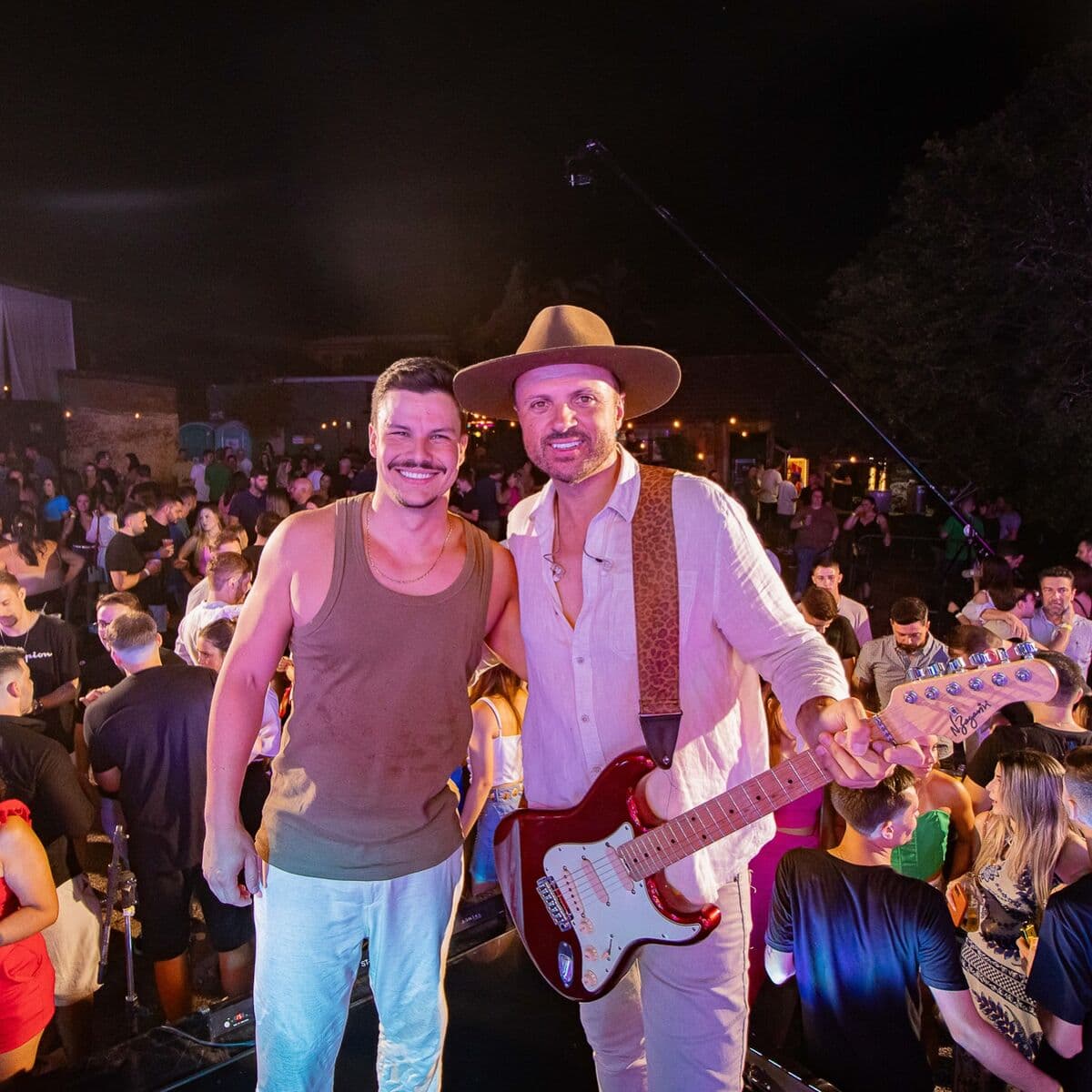 Registro de Viny Leite em shows, encontros e bastidores