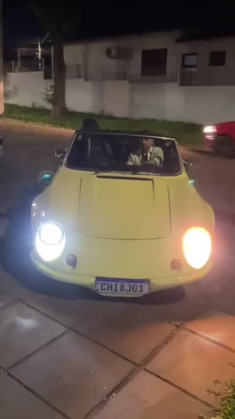 Vídeo de Viny Leite em apresentação e bastidores