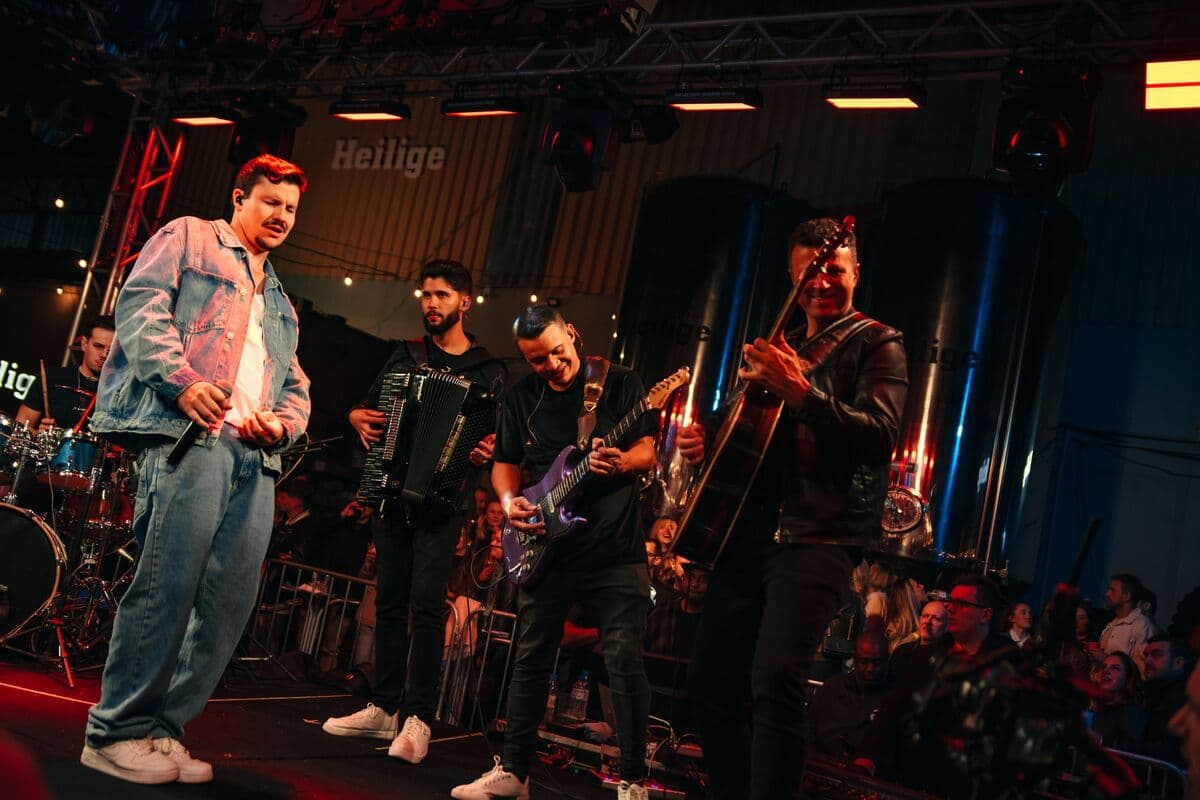 Registro de Viny Leite em shows, encontros e bastidores